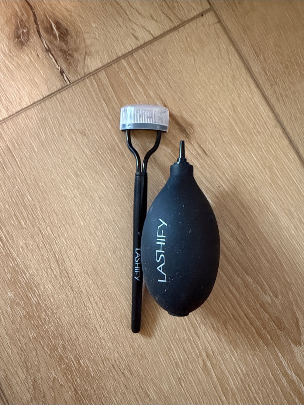 Lashify blow & lash comb